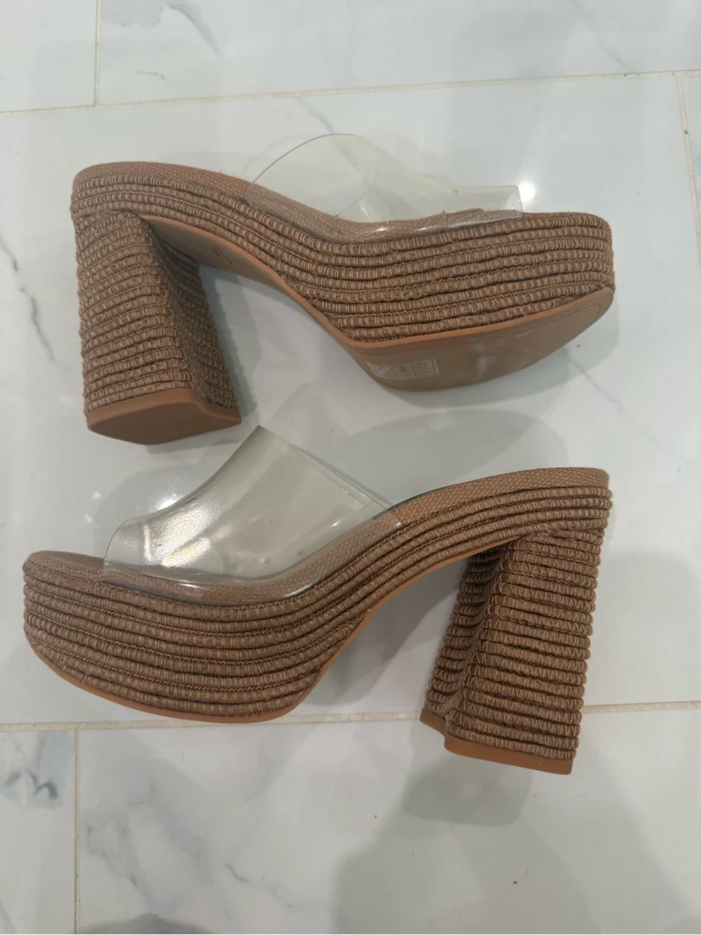 Dolce Vita Lichia Neutral Tan Platform Mule Heels with Clear Strap size 6 - Picture 1 of 7